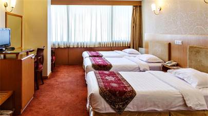 اتاق سه تخته هتل ساینا تهران